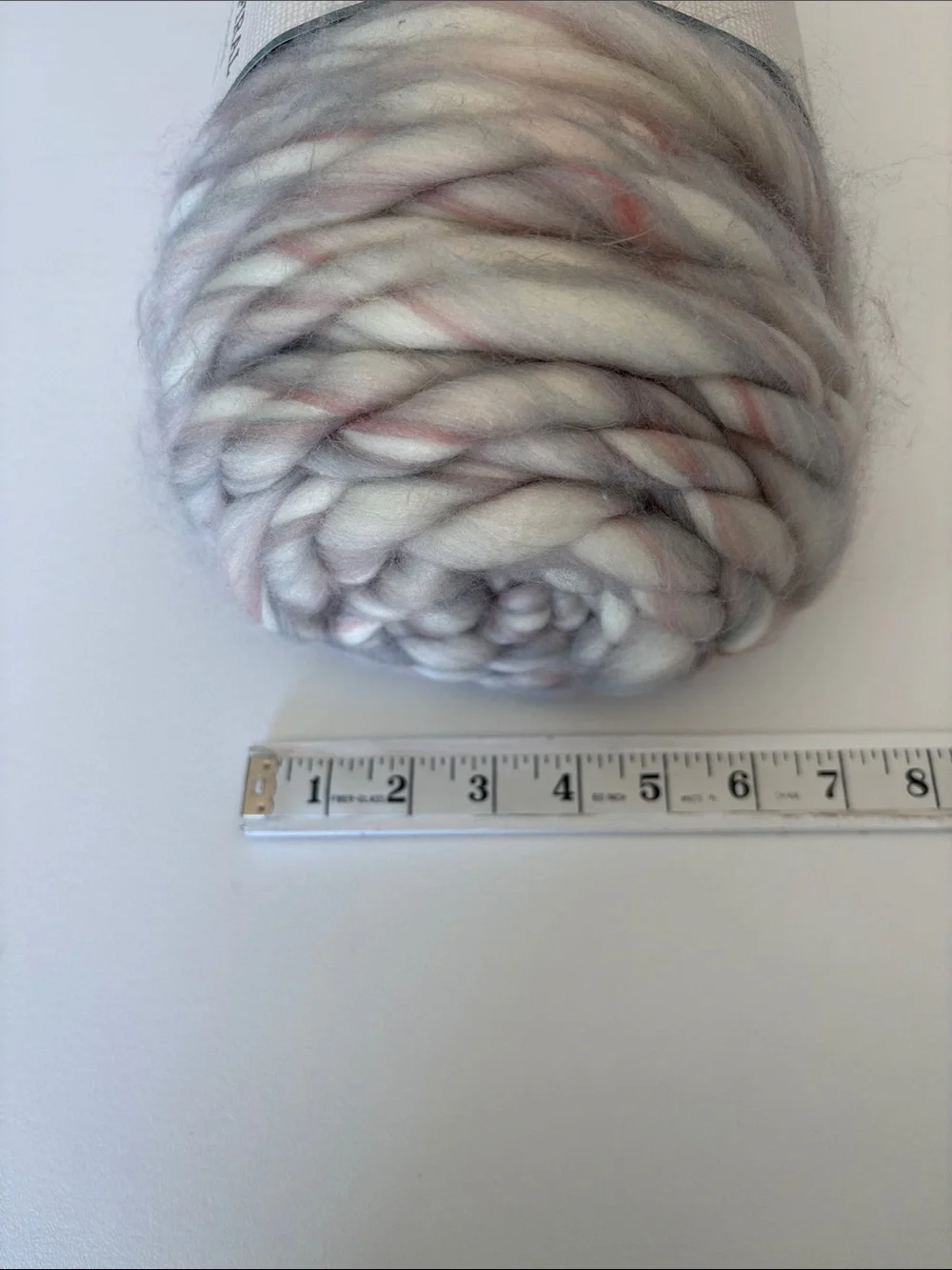 NWT Yarn Bee Chunky Spiral Wool Blend Yarn Skein in Bring Me Petals 120 Yards